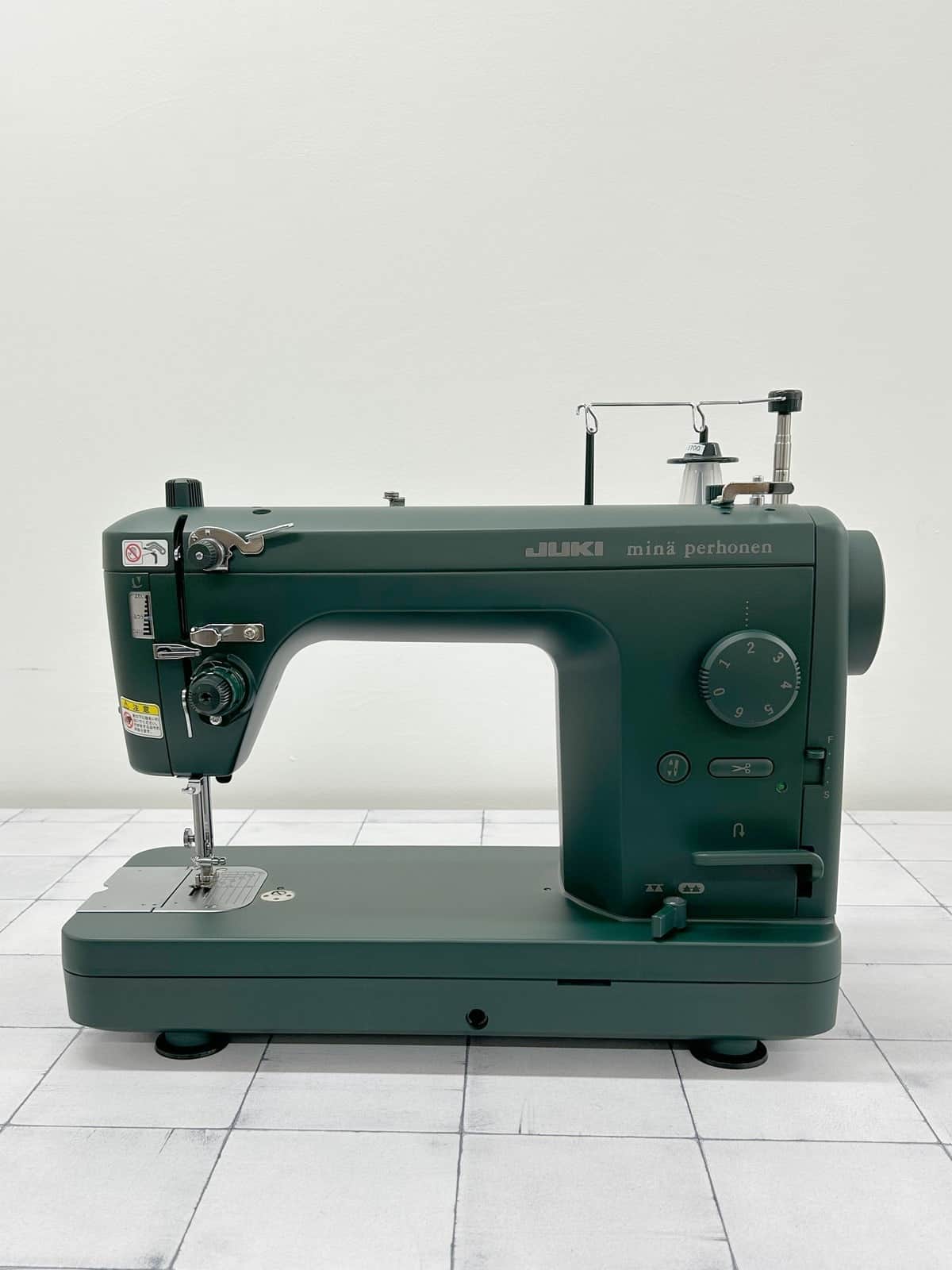 JUKI SL-3700 minä perhonen(職業用ミシン)